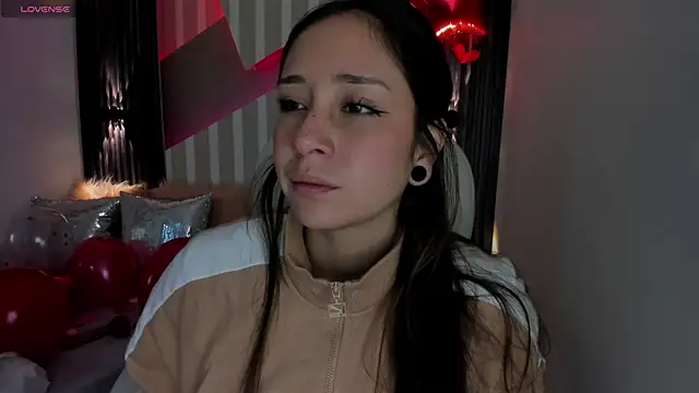 emily layton online show from 02/25/25, 02:22