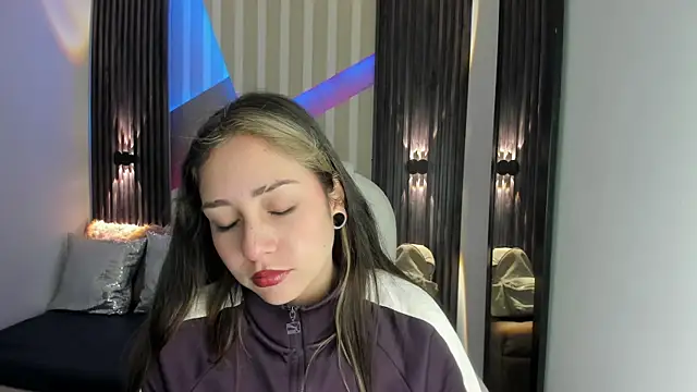 emily layton online show from 10/24/25, 01:29