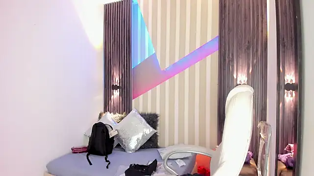 emily layton online show from 11/20/25, 02:28