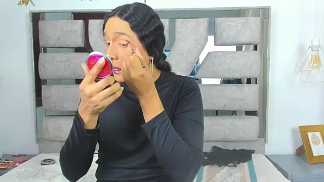 Snapshot of Alison_Chan_ chatting on 12/01/25, 03:50 Alison Chan online show from 12/01/25, 03:50