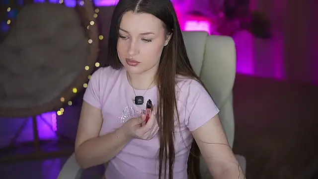 OneLaya online show from 04/07/26, 06:14