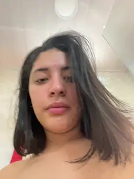 RileySkye online show from 07/04/26, 06:25