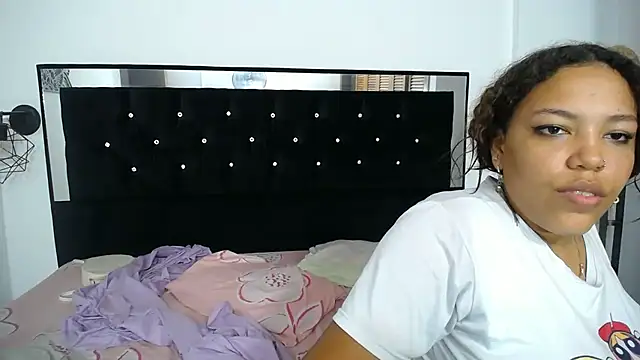 Snapshot of horny_babyss chatting on 03/23/25, 06:05 horny babyss online show from 03/23/25, 06:05