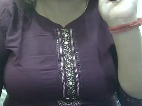 bhabhi jaan11 online show from 12/14/25, 04:34