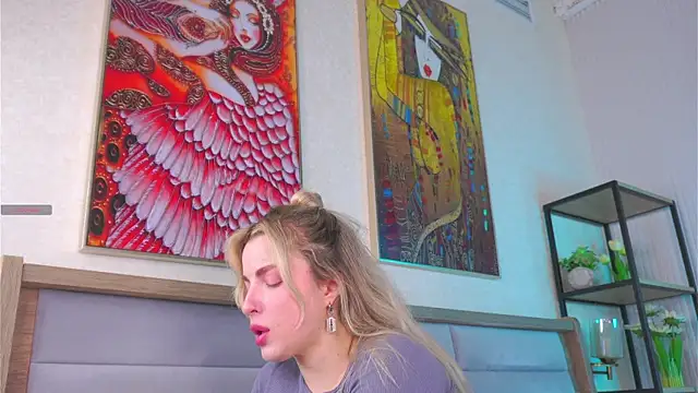 LiliBanger online show from 07/10/26, 04:06