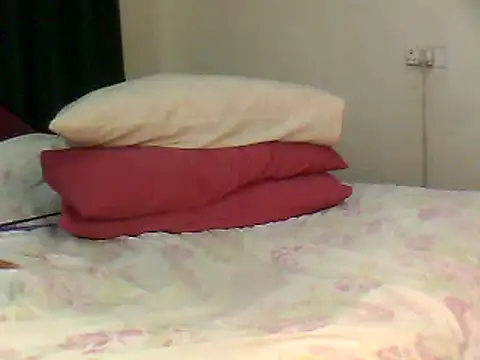 Snapshot of dirasweetlipsxx chatting on 02/15/25, 05:41 dirasweetlipsxx online show from 02/15/25, 05:41