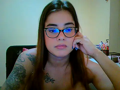 maliamiller online show from 01/17/26, 04:06