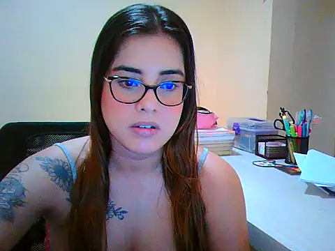 maliamiller online show from 03/19/26, 07:23