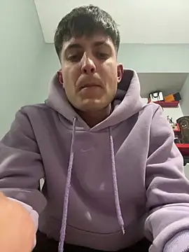 Snapshot of Imperial_10 chatting on 03/22/25, 01:22 Imperial 10 online show from 03/22/25, 01:22