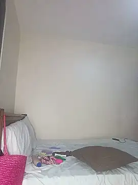 Juicylittle slute online show from 07/01/26, 04:25