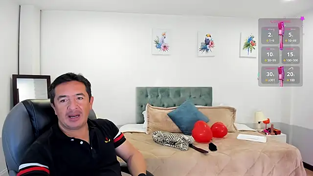 Snapshot of Sam_and_molly_ chatting on 02/04/25, 07:33 Sam and molly online show from 02/04/25, 07:33