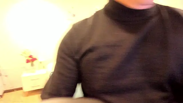 Snapshot of Sam_and_molly_ chatting on 02/13/25, 07:21 Sam and molly online show from 02/13/25, 07:21