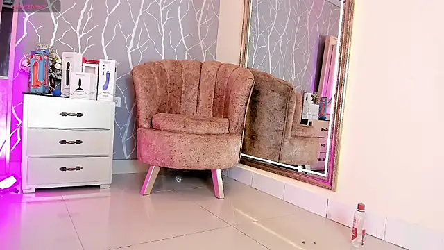 vanessa guzman2 online show from 02/22/25, 04:40