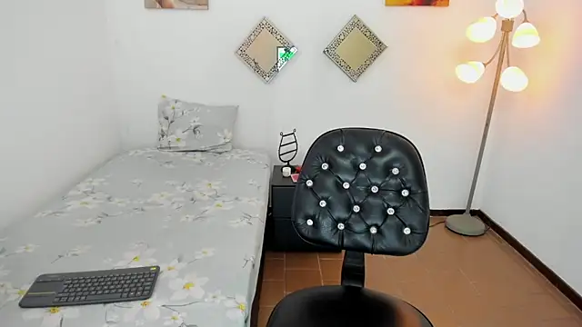 kattadoll online show from 03/18/25, 03:53