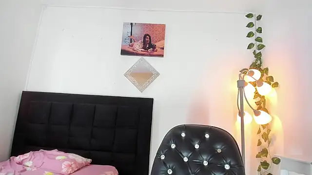 kattadoll online show from 09/18/25, 06:54