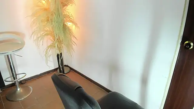 kattadoll online show from 10/04/25, 01:47