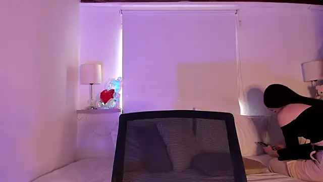  ashleymiller online show from 03/08/25, 07:20