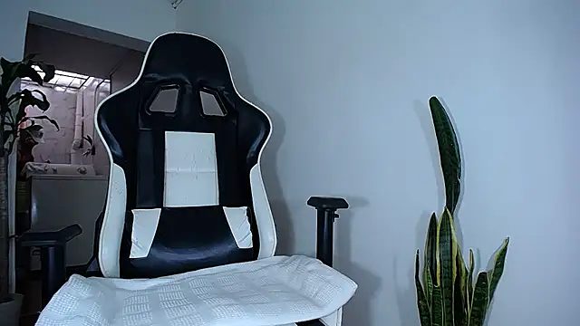 diamond black00 online show from 03/14/25, 09:10