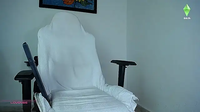 Snapshot of diamond_black00 chatting on 02/04/26, 07:53 diamond black00 online show from 02/04/26, 07:53