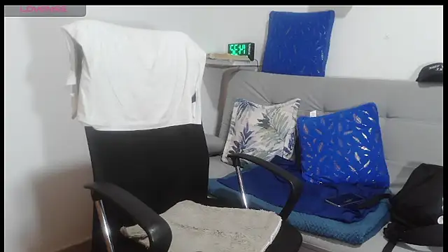 latinmartin73 online show from 04/05/26, 07:33