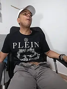latinmartin73 online show from 04/27/26, 02:20