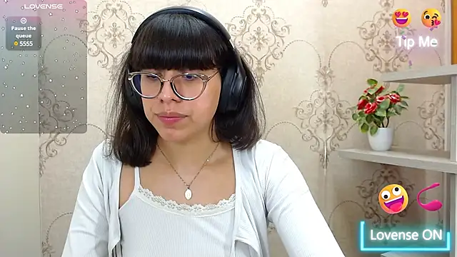 Nataly Cloud online show from 01/17/25, 12:52