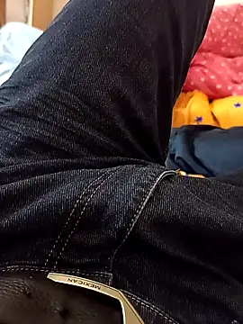 huzi518 online show from 04/12/26, 08:30