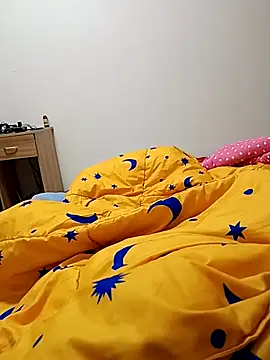 huzi518 online show from 04/15/26, 07:58