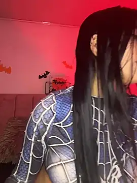 Snapshot of miakhalifaaa_ chatting on 10/26/25, 09:21 miakhalifaaa online show from 10/26/25, 09:21