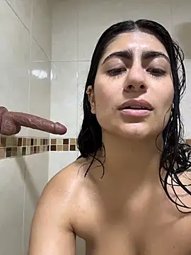 miakhalifaaa  online show from 02/21/26, 09:27