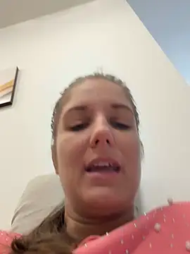 jennifer11772 online show from 07/04/26, 07:14