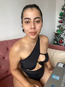 DakotaShelby online show from 12/18/24, 10:35