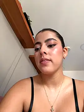 DakotaShelby online show from 12/04/25, 09:45