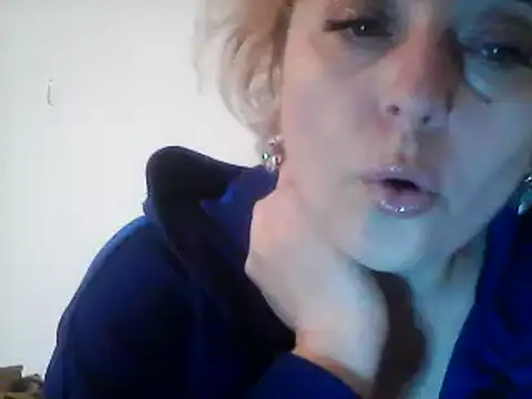 Snapshot of SweetCandy356 chatting on 03/22/25, 07:25 SweetCandy356 online show from 03/22/25, 07:25