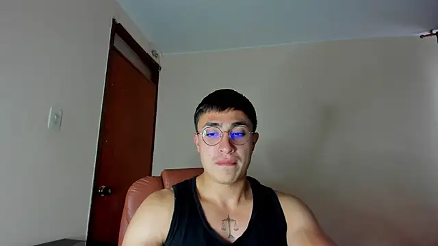 Leoknight online show from 02/04/25, 10:02