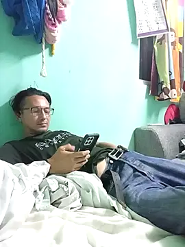 Andresguz35 online show from 02/28/26, 03:18