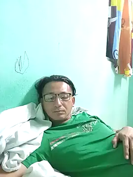 Andresguz35 online show from 03/16/26, 06:39