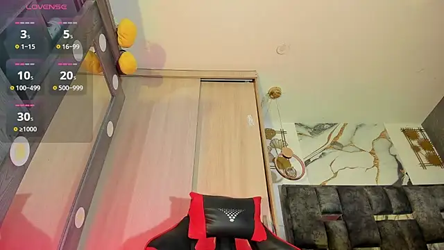 zandra milf  online show from 03/15/25, 11:51