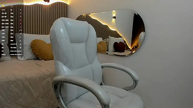 Mia brunette26 online show from 03/09/25, 04:38