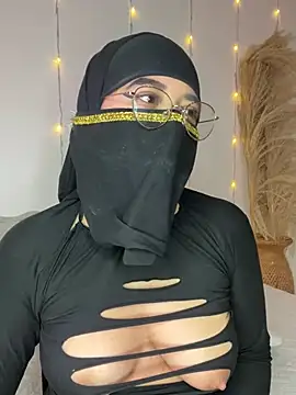 Maisa issa online show from 02/07/25, 04:56