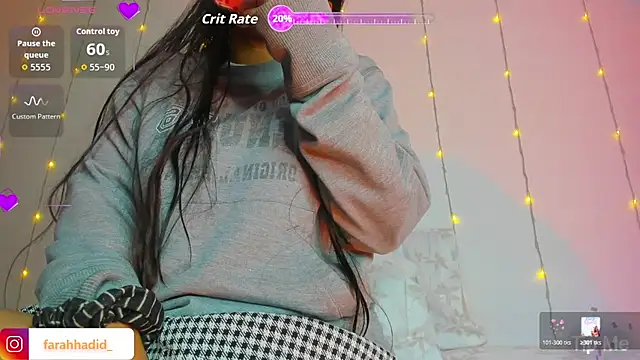 Snapshot of Maisa_issa chatting on 04/18/26, 01:04 Maisa issa online show from 04/18/26, 01:04