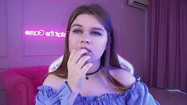 CrystalLyons online show from 03/15/25, 12:34