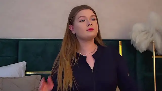 CrystalLyons online show from 02/02/26, 06:06