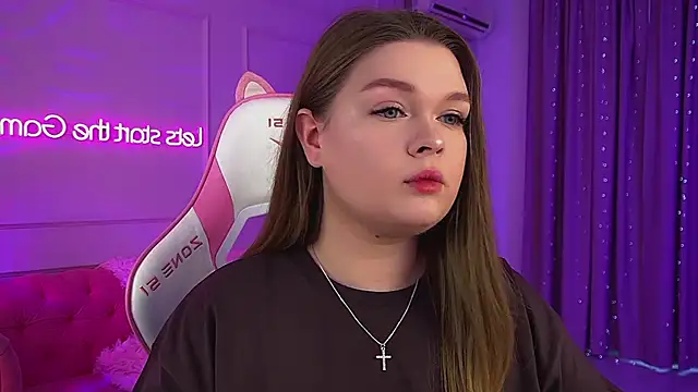 CrystalLyons online show from 03/01/26, 06:26