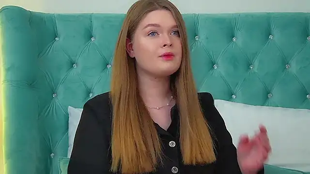 CrystalLyons online show from 05/23/26, 07:35