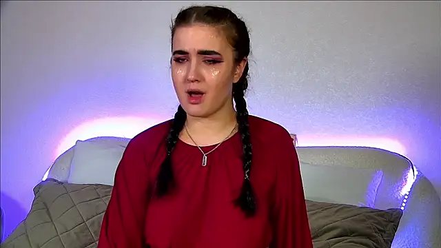 ChristinaMilton online show from 02/17/25, 06:37