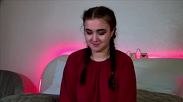 ChristinaMilton online show from 02/18/25, 12:48