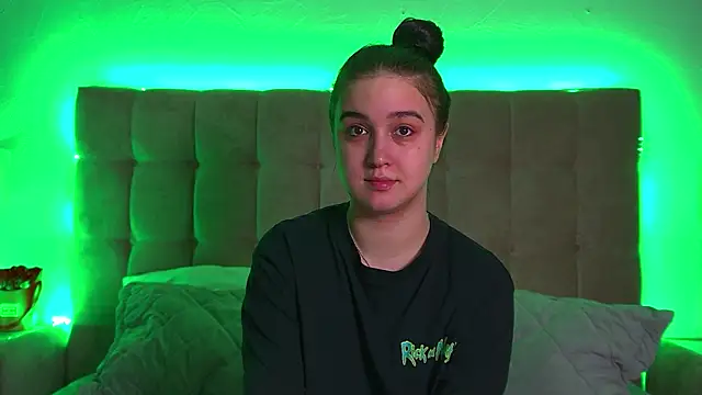 ChristinaMilton online show from 02/22/25, 01:00