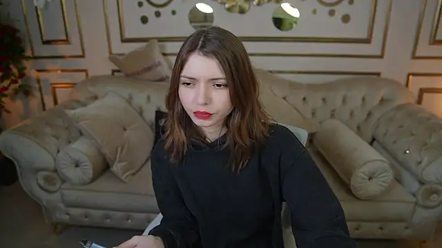 Michelle 054 online show from 12/22/25, 03:53