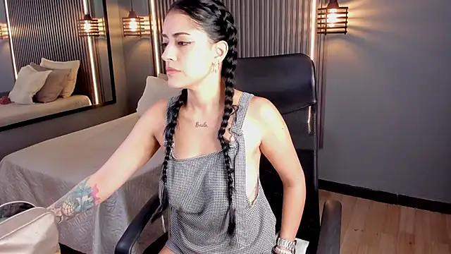 Snapshot of aura-baker chatting on 02/05/25, 12:06 aura-baker online show from 02/05/25, 12:06